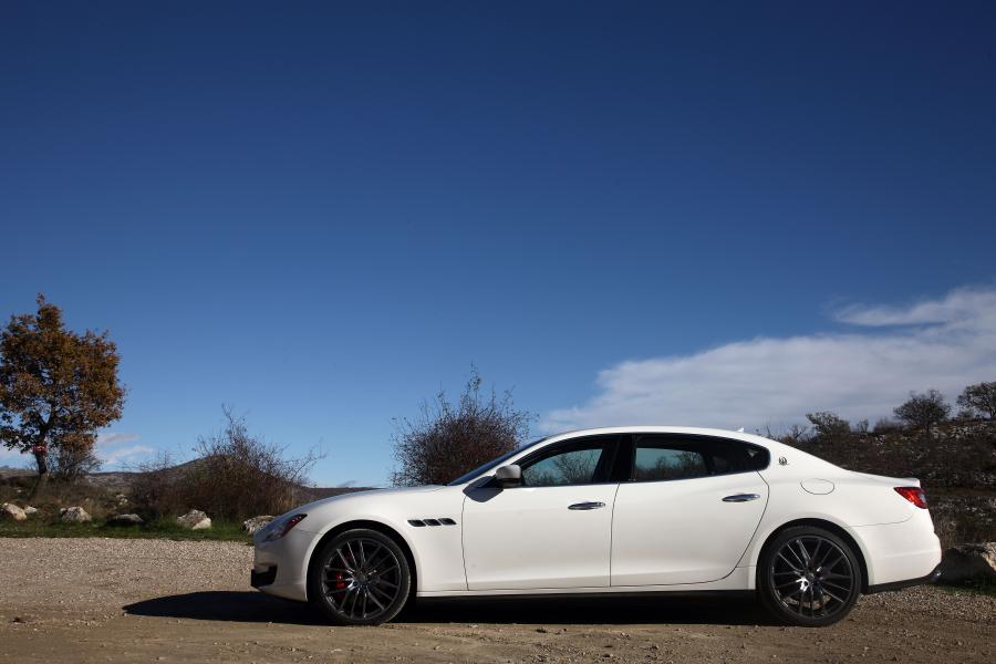  Maserati Quattroporte 2012 года  (фото 9 из 126)